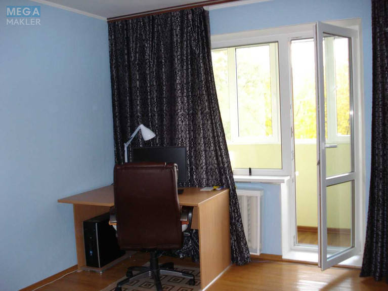 Продаж 1 кімнатної квартири (42/18/8), 4 пов. 9 пов. будинку, <a class="location-link" href="/kiev/" title="Недвижимость Київ">Київ</a>, <a class="location-link" href="/kiev/darnickij/" title="Недвижимость Дарницький район">Дарницький р-н</a>, Вірменська вул., 5А (изображение 2)