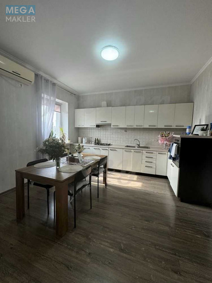 Продаж дома, 3 поверху, 228 кв.м, 5 кімнат, ділянка 1 сотка, <a class="location-link" href="/schastlivoe-selo-kv/" title="Недвижимость Щасливі">Щасливе</a>, Фестивальна, 33 (изображение 3)
