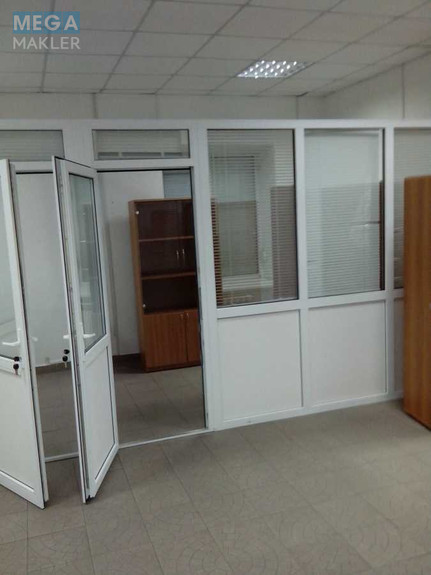 Оренда комерційної нерухомості, 202 кв.м, под магазин, <a class="location-link" href="/kiev/" title="Недвижимость Київ">Київ</a>, <a class="location-link" href="/kiev/darnickij/" title="Недвижимость Дарницький район">Дарницький р-н</a>, Миколи Бажана просп., 30 (изображение 14)