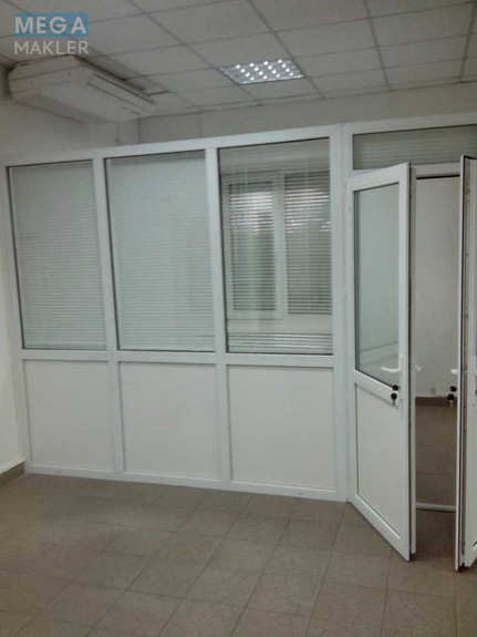 Оренда комерційної нерухомості, 202 кв.м, под магазин, <a class="location-link" href="/kiev/" title="Недвижимость Київ">Київ</a>, <a class="location-link" href="/kiev/darnickij/" title="Недвижимость Дарницький район">Дарницький р-н</a>, Миколи Бажана просп., 30 (изображение 15)