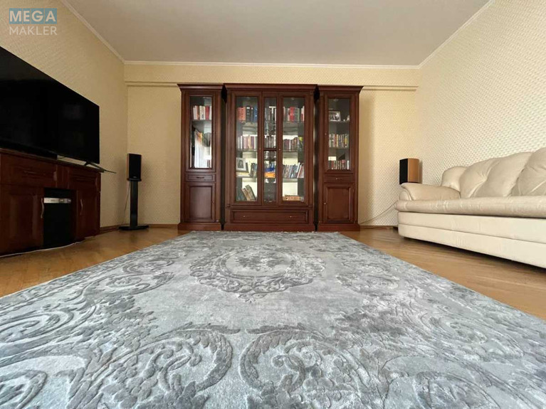 Продаж 3 кімнатної квартири (87,4/65/18,5), 4 пов. 6 пов. будинку, <a class="location-link" href="/kiev/" title="Недвижимость Київ">Київ</a>, <a class="location-link" href="/kiev/shevchenkovskij/" title="Недвижимость Шевченківський район">Шевченківський р-н</a>, Златоустовская ул., 1 (изображение 6)