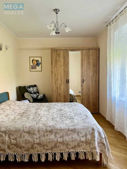 Продаж 3 кімнатної квартири (87,4/65/18,5), 4 пов. 6 пов. будинку, <a class="location-link" href="/kiev/" title="Недвижимость Київ">Київ</a>, <a class="location-link" href="/kiev/shevchenkovskij/" title="Недвижимость Шевченківський район">Шевченківський р-н</a>, Златоустовская ул., 1 (изображение 8)