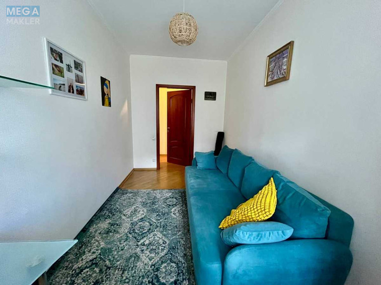 Продаж 3 кімнатної квартири (87,4/65/18,5), 4 пов. 6 пов. будинку, <a class="location-link" href="/kiev/" title="Недвижимость Київ">Київ</a>, <a class="location-link" href="/kiev/shevchenkovskij/" title="Недвижимость Шевченківський район">Шевченківський р-н</a>, Златоустовская ул., 1 (изображение 15)