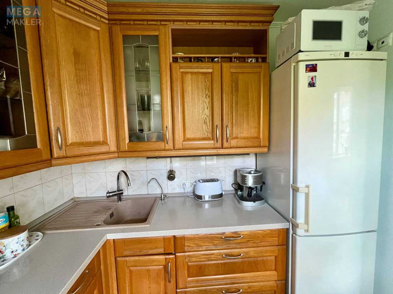 Продаж 3 кімнатної квартири (87,4/65/18,5), 4 пов. 6 пов. будинку, <a class="location-link" href="/kiev/" title="Недвижимость Київ">Київ</a>, <a class="location-link" href="/kiev/shevchenkovskij/" title="Недвижимость Шевченківський район">Шевченківський р-н</a>, Златоустовская ул., 1 (изображение 19)