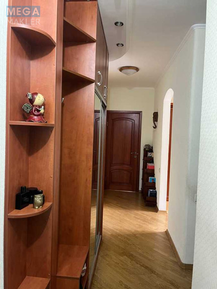 Продаж 3 кімнатної квартири (87,4/65/18,5), 4 пов. 6 пов. будинку, <a class="location-link" href="/kiev/" title="Недвижимость Київ">Київ</a>, <a class="location-link" href="/kiev/shevchenkovskij/" title="Недвижимость Шевченківський район">Шевченківський р-н</a>, Златоустовская ул., 1 (изображение 22)