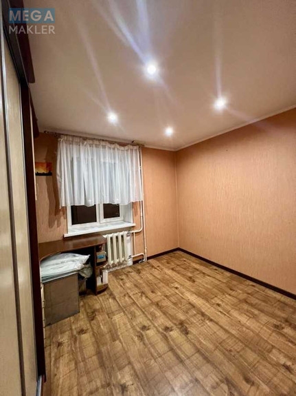 Продаж 3 кімнатної квартири (70/39/10), 4 пов. 9 пов. будинку, <a class="location-link" href="/borispol/" title="Недвижимость Бориспіль">Бориспіль</a>, Головатого, 4 (изображение 11)