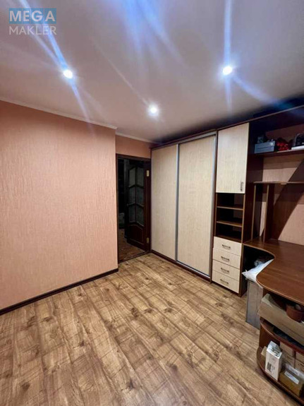Продаж 3 кімнатної квартири (70/39/10), 4 пов. 9 пов. будинку, <a class="location-link" href="/borispol/" title="Недвижимость Бориспіль">Бориспіль</a>, Головатого, 4 (изображение 12)
