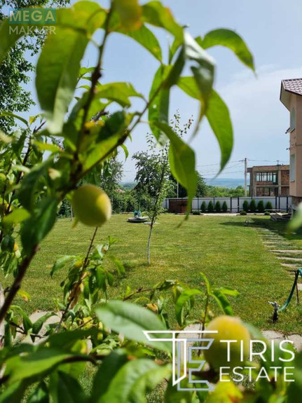 Продаж дома, 2 поверху, 247 кв.м, 5 кімнат, ділянка 15 соток, <a class="location-link" href="/chernovtsi/" title="Недвижимость Чернівці">Чернівці</a>, <a class="location-link" href="/chernovtsi/shevchenkovskij/" title="Недвижимость Шевченківський район">Шевченківський р-н</a>, Путилівська (изображение 4)