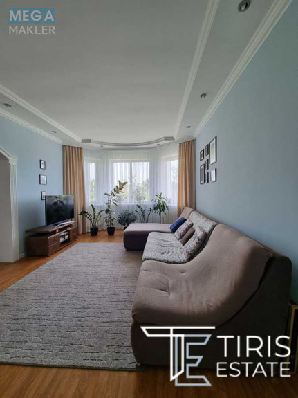 Продаж дома, 2 поверху, 247 кв.м, 5 кімнат, ділянка 15 соток, <a class="location-link" href="/chernovtsi/" title="Недвижимость Чернівці">Чернівці</a>, <a class="location-link" href="/chernovtsi/shevchenkovskij/" title="Недвижимость Шевченківський район">Шевченківський р-н</a>, Путилівська (изображение 9)