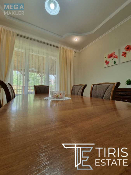 Продаж дома, 2 поверху, 247 кв.м, 5 кімнат, ділянка 15 соток, <a class="location-link" href="/chernovtsi/" title="Недвижимость Чернівці">Чернівці</a>, <a class="location-link" href="/chernovtsi/shevchenkovskij/" title="Недвижимость Шевченківський район">Шевченківський р-н</a>, Путилівська (изображение 11)