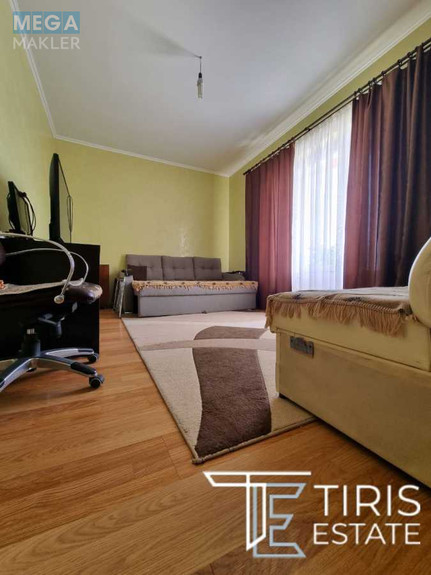 Продаж дома, 2 поверху, 247 кв.м, 5 кімнат, ділянка 15 соток, <a class="location-link" href="/chernovtsi/" title="Недвижимость Чернівці">Чернівці</a>, <a class="location-link" href="/chernovtsi/shevchenkovskij/" title="Недвижимость Шевченківський район">Шевченківський р-н</a>, Путилівська (изображение 15)