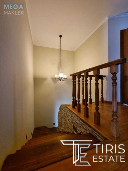 Продаж дома, 2 поверху, 247 кв.м, 5 кімнат, ділянка 15 соток, <a class="location-link" href="/chernovtsi/" title="Недвижимость Чернівці">Чернівці</a>, <a class="location-link" href="/chernovtsi/shevchenkovskij/" title="Недвижимость Шевченківський район">Шевченківський р-н</a>, Путилівська (изображение 20)