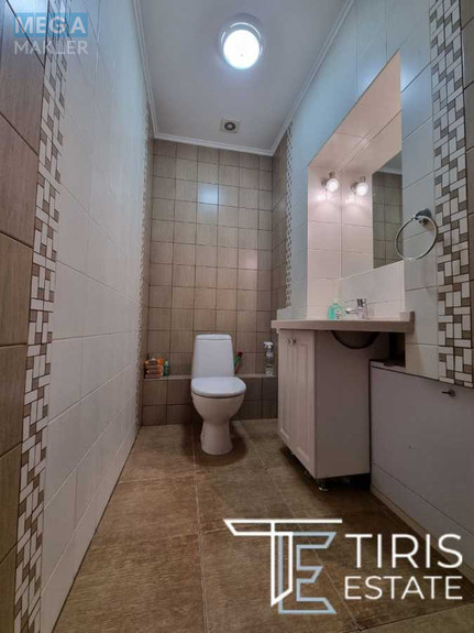 Продаж дома, 2 поверху, 247 кв.м, 5 кімнат, ділянка 15 соток, <a class="location-link" href="/chernovtsi/" title="Недвижимость Чернівці">Чернівці</a>, <a class="location-link" href="/chernovtsi/shevchenkovskij/" title="Недвижимость Шевченківський район">Шевченківський р-н</a>, Путилівська (изображение 21)
