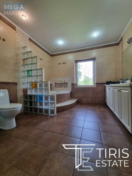 Продаж дома, 2 поверху, 247 кв.м, 5 кімнат, ділянка 15 соток, <a class="location-link" href="/chernovtsi/" title="Недвижимость Чернівці">Чернівці</a>, <a class="location-link" href="/chernovtsi/shevchenkovskij/" title="Недвижимость Шевченківський район">Шевченківський р-н</a>, Путилівська (изображение 22)