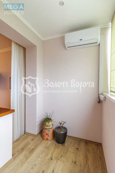 Продаж 2 кімнатної квартири (73/31/12), 16 пов. 22 пов. будинку, <a class="location-link" href="/kiev/" title="Недвижимость Київ">Київ</a>, <a class="location-link" href="/kiev/podolskij/" title="Недвижимость Подільський район">Подільський р-н</a>, Правди просп., 19а (изображение 4)