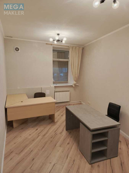 Оренда комерційної нерухомості, 56 кв.м, под офис, <a class="location-link" href="/kiev/" title="Недвижимость Київ">Київ</a>, <a class="location-link" href="/kiev/shevchenkovskij/" title="Недвижимость Шевченківський район">Шевченківський р-н</a>, Кудрявська вул., 10 (изображение 5)