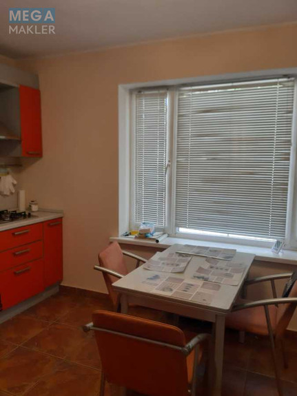 Продаж дома, 2 поверху, 94 кв.м, 3 кімнати, ділянка 6 соток, <a class="location-link" href="/belogorodka-selo-kv/" title="Недвижимость Білогородка">Білогородка</a>, Зелена (изображение 8)