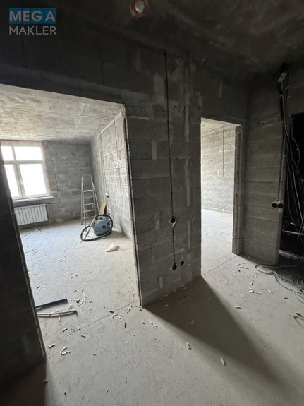 Продаж 2 кімнатної квартири (85/37/18), 25 пов. 26 пов. будинку, <a class="location-link" href="/kiev/" title="Недвижимость Київ">Київ</a>, <a class="location-link" href="/kiev/dneprovskij/" title="Недвижимость Дніпровський район">Дніпровський р-н</a>, Никольско-Слободская ул., 10 (изображение 5)