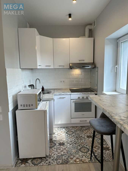 Оренда 1 кімнатної квартири, <a class="location-link" href="/kiev/" title="Недвижимость Київ">Київ</a>, <a class="location-link" href="/kiev/goloseevskij/" title="Недвижимость Голосіївський район">Голосіївський р-н</a>, Науки просп., 32 (изображение 2)