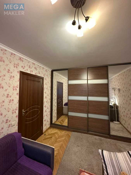Продаж 1 кімнатної квартири (31/17/7), 4 пов. 5 пов. будинку, <a class="location-link" href="/kiev/" title="Недвижимость Київ">Київ</a>, <a class="location-link" href="/kiev/shevchenkovskij/" title="Недвижимость Шевченківський район">Шевченківський р-н</a>, Олены Телиги ул., 7А (изображение 11)