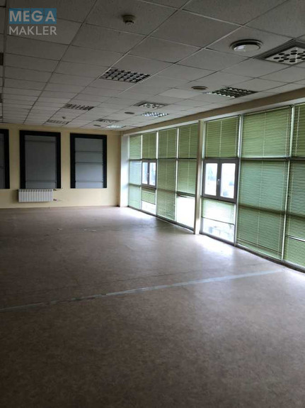 Оренда комерційної нерухомості, 240&nbsp;кв.м, под офис, <a class="location-link" href="/kiev/" title="Недвижимость Київ">Київ</a>, <a class="location-link" href="/kiev/podolskij/" title="Недвижимость Подільський район">Подільський р-н</a>, Новоконстантиновская ул., 1 (изображение 2)