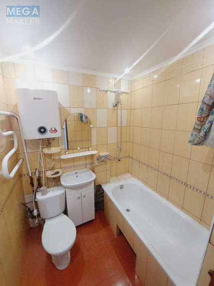 Оренда 1 кімнатної квартири, <a class="location-link" href="/kiev/" title="Недвижимость Київ">Київ</a>, <a class="location-link" href="/kiev/podolskij/" title="Недвижимость Подільський район">Подільський р-н</a>, Ивана Выговского ул., 9 (изображение 6)