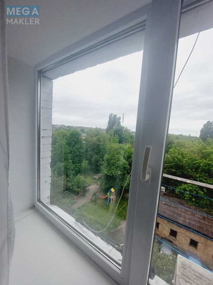 Оренда 1 кімнатної квартири, <a class="location-link" href="/kiev/" title="Недвижимость Київ">Київ</a>, <a class="location-link" href="/kiev/podolskij/" title="Недвижимость Подільський район">Подільський р-н</a>, Ивана Выговского ул., 9 (изображение 7)