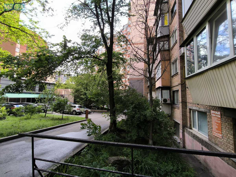 Продаж 1 кімнатної квартири (32/19/8), 4 пов. 5 пов. будинку, <a class="location-link" href="/kiev/" title="Недвижимость Київ">Київ</a>, <a class="location-link" href="/kiev/shevchenkovskij/" title="Недвижимость Шевченківський район">Шевченківський р-н</a>, Золотоустівська вул., 51/7 (изображение 14)