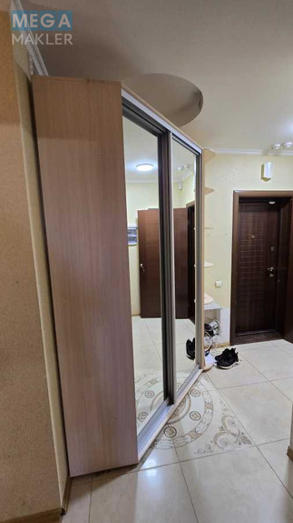 Продаж 3 кімнатної квартири (94/56/20), 19 пов. 25 пов. будинку, <a class="location-link" href="/kiev/" title="Недвижимость Київ">Київ</a>, <a class="location-link" href="/kiev/svyatoshinskij/" title="Недвижимость Святошинський район">Святошинський р-н</a>, Перемоги просп., 121б (изображение 4)