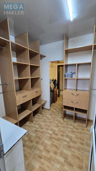 Продаж 3 кімнатної квартири (94/56/20), 19 пов. 25 пов. будинку, <a class="location-link" href="/kiev/" title="Недвижимость Київ">Київ</a>, <a class="location-link" href="/kiev/svyatoshinskij/" title="Недвижимость Святошинський район">Святошинський р-н</a>, Перемоги просп., 121б (изображение 15)