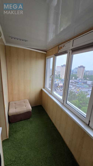 Продаж 3 кімнатної квартири (94/56/20), 19 пов. 25 пов. будинку, <a class="location-link" href="/kiev/" title="Недвижимость Київ">Київ</a>, <a class="location-link" href="/kiev/svyatoshinskij/" title="Недвижимость Святошинський район">Святошинський р-н</a>, Перемоги просп., 121б (изображение 18)