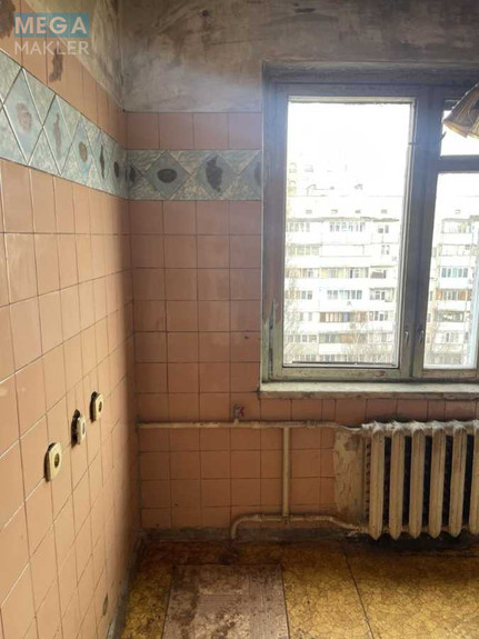 Продаж 2 кімнатної квартири (46/27/6), 9 пов. 9 пов. будинку, <a class="location-link" href="/kiev/" title="Недвижимость Київ">Київ</a>, <a class="location-link" href="/kiev/svyatoshinskij/" title="Недвижимость Святошинський район">Святошинський р-н</a>, Гната Юри вул., 2/12 (изображение 7)