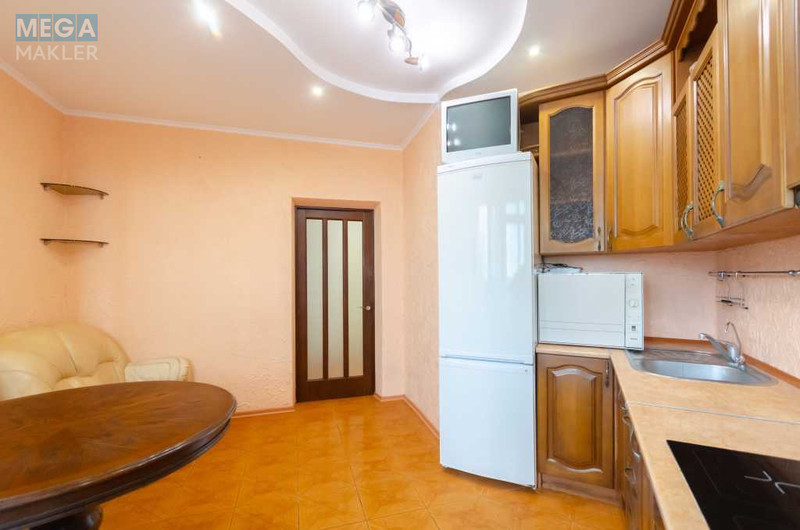 Оренда 1 кімнатної квартири, <a class="location-link" href="/kiev/" title="Недвижимость Київ">Київ</a>, <a class="location-link" href="/kiev/darnickij/" title="Недвижимость Дарницький район">Дарницький р-н</a>, Миколи Бажана просп., 12 (изображение 8)