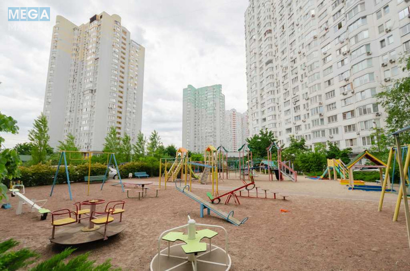 Оренда 1 кімнатної квартири, <a class="location-link" href="/kiev/" title="Недвижимость Київ">Київ</a>, <a class="location-link" href="/kiev/darnickij/" title="Недвижимость Дарницький район">Дарницький р-н</a>, Миколи Бажана просп., 12 (изображение 22)