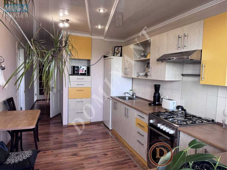 Продаж 3 кімнатної квартири (66/41/10), 8 пов. 12 пов. будинку, <a class="location-link" href="/zaporozhje/" title="Недвижимость Запоріжжя">Запоріжжя</a>, <a class="location-link" href="/zaporozhje/hortickij/" title="Недвижимость Хортицький район">Хортицький р-н</a>, Запорожского казачества, 17 (изображение 3)