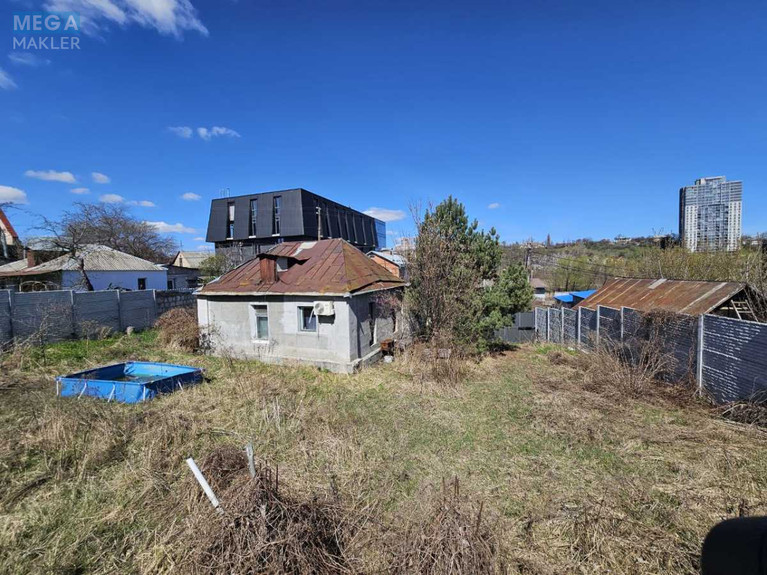 Продаж дома, 1 поверх, 60 кв.м, 3 кімнати, ділянка 8 соток, <a class="location-link" href="/kiev/" title="Недвижимость Київ">Київ</a>, <a class="location-link" href="/kiev/goloseevskij/" title="Недвижимость Голосіївський район">Голосіївський р-н</a>, Пролетарська вул., 13 (изображение 4)