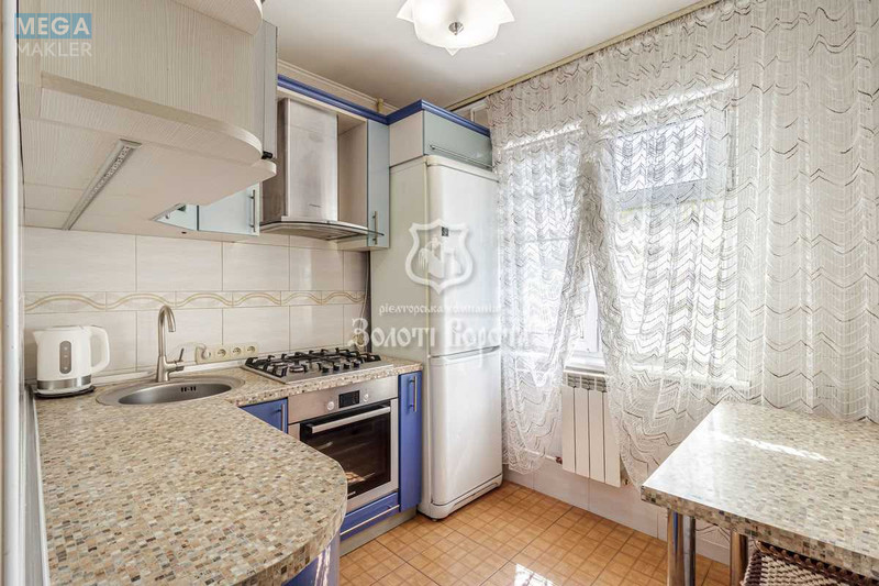 Продаж 2 кімнатної квартири (46/30/6,5), 3 пов. 5 пов. будинку, <a class="location-link" href="/kiev/" title="Недвижимость Київ">Київ</a>, <a class="location-link" href="/kiev/svyatoshinskij/" title="Недвижимость Святошинський район">Святошинський р-н</a>, Академіка Туполєва вул., 15в (изображение 6)