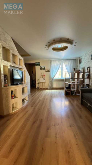 Продаж дома, 3 поверху, 100 кв.м, 3 кімнати, ділянка 1 сотка, <a class="location-link" href="/belogorodka-selo-kv/" title="Недвижимость Білогородка">Білогородка</a>, Калинова (изображение 6)