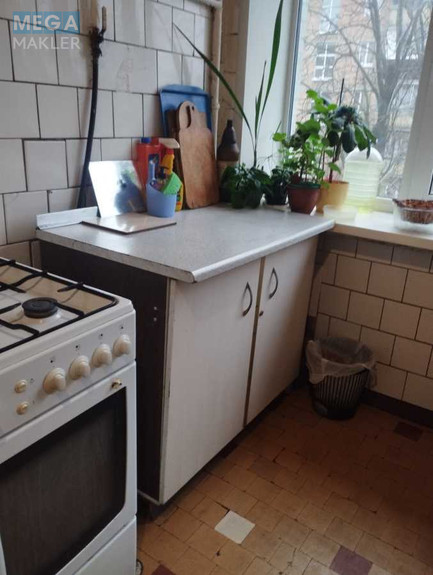Продаж 10 кімнатної квартири (20/?/?), 3 пов. 5 пов. будинку, <a class="location-link" href="/kiev/" title="Недвижимость Київ">Київ</a>, <a class="location-link" href="/kiev/darnickij/" title="Недвижимость Дарницький район">Дарницький р-н</a>, Бориспольская ул., 3 (изображение 10)
