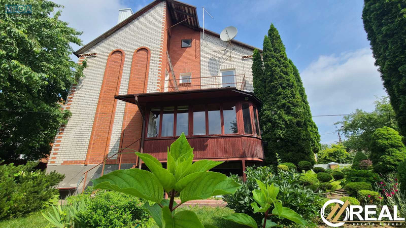 Продаж дома, 2 поверху, 240 кв.м, 4 кімнати, ділянка 17 соток, <a class="location-link" href="/lutsk/" title="Недвижимость Луцьк">Луцьк</a>, 6 Мелянівський, 10 (изображение 2)