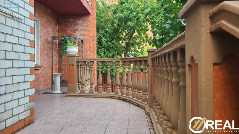 Продаж дома, 2 поверху, 240 кв.м, 4 кімнати, ділянка 17 соток, <a class="location-link" href="/lutsk/" title="Недвижимость Луцьк">Луцьк</a>, 6 Мелянівський, 10 (изображение 3)