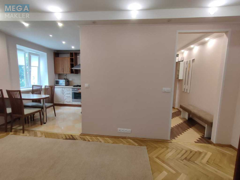 Продаж 2 кімнатної квартири (45/32/7), 4 пов. 6 пов. будинку, <a class="location-link" href="/kiev/" title="Недвижимость Київ">Київ</a>, <a class="location-link" href="/kiev/pecherskij/" title="Недвижимость Печерський район">Печерський р-н</a>, Джона Маккейна вул., 9 (изображение 7)