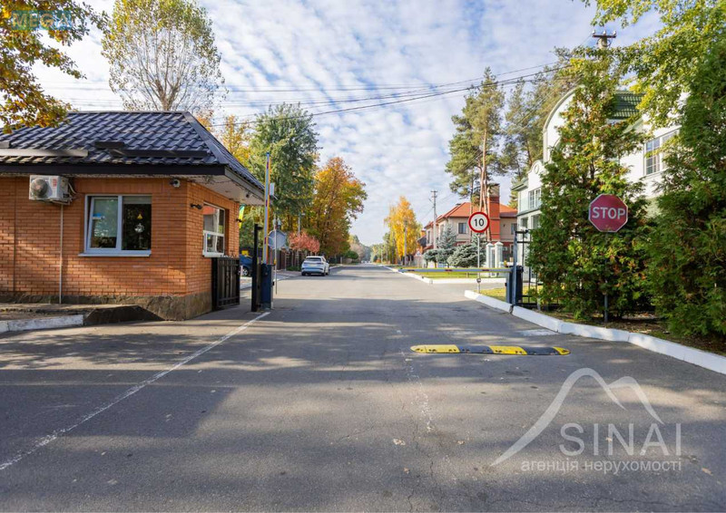 Продаж дома, 2&nbsp;поверху, 768&nbsp;кв.м, 9&nbsp;кімнат, ділянка 25&nbsp;соток, <a class="location-link" href="/gora/" title="Недвижимость Гора">Гора</a>, Мисливська, 19 (изображение 4)
