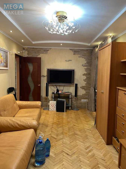 Оренда 2 кімнатної квартири, <a class="location-link" href="/kiev/" title="Недвижимость Київ">Київ</a>, <a class="location-link" href="/kiev/solomenskij/" title="Недвижимость Солом'янський район">Солом'янський р-н</a>, Любомира Гузара просп., 22 (изображение 4)