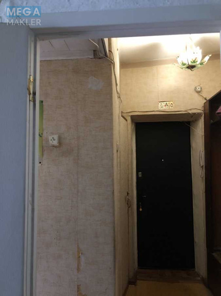 Продаж 3 кімнатної квартири (50/36/5), 5 пов. 5 пов. будинку, <a class="location-link" href="/kiev/" title="Недвижимость Київ">Київ</a>, <a class="location-link" href="/kiev/podolskij/" title="Недвижимость Подільський район">Подільський р-н</a>, Кирилівська вул., 110 (изображение 3)