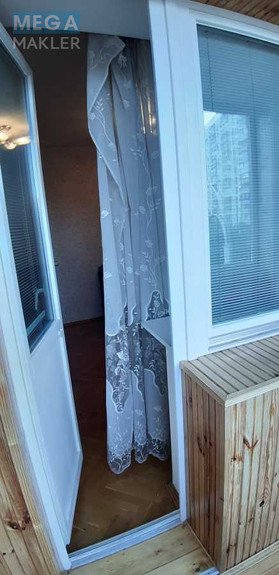Оренда 3 кімнатної квартири, <a class="location-link" href="/kiev/" title="Недвижимость Київ">Київ</a>, <a class="location-link" href="/kiev/obolonskij/" title="Недвижимость Оболонський район">Оболонський р-н</a>, Автозаводская ул., 99/4 (изображение 23)