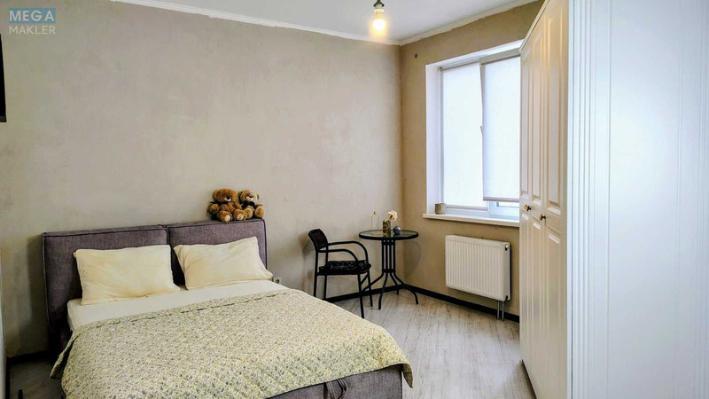 Оренда 3 кімнатної квартири, <a class="location-link" href="/kiev/" title="Недвижимость Київ">Київ</a>, <a class="location-link" href="/kiev/darnickij/" title="Недвижимость Дарницький район">Дарницький р-н</a>, Михайла Драгоманова вул., 6/1 (изображение 11)
