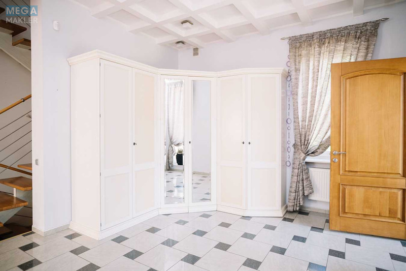 Продаж дома, 2 поверху, 403 кв.м, 5 кімнат, ділянка 25 соток, <a class="location-link" href="/lutsk/" title="Недвижимость Луцьк">Луцьк</a>, Загородня, 13 (изображение 5)