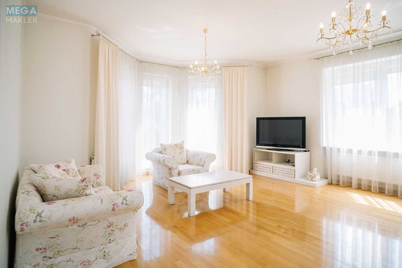 Продаж дома, 2 поверху, 403 кв.м, 5 кімнат, ділянка 25 соток, <a class="location-link" href="/lutsk/" title="Недвижимость Луцьк">Луцьк</a>, Загородня, 13 (изображение 6)