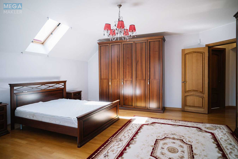 Продаж дома, 2 поверху, 403 кв.м, 5 кімнат, ділянка 25 соток, <a class="location-link" href="/lutsk/" title="Недвижимость Луцьк">Луцьк</a>, Загородня, 13 (изображение 15)